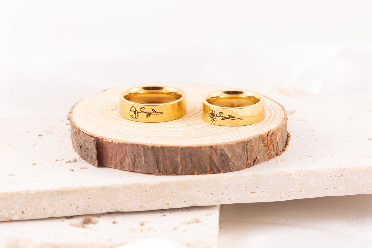Birth Flower Ring - Bridesmaid Present - Gifts for Mom - Floral Signet Ring - Flower Jewelry - Birthday Gift - gift for her Birthday - Torianic Jewelry