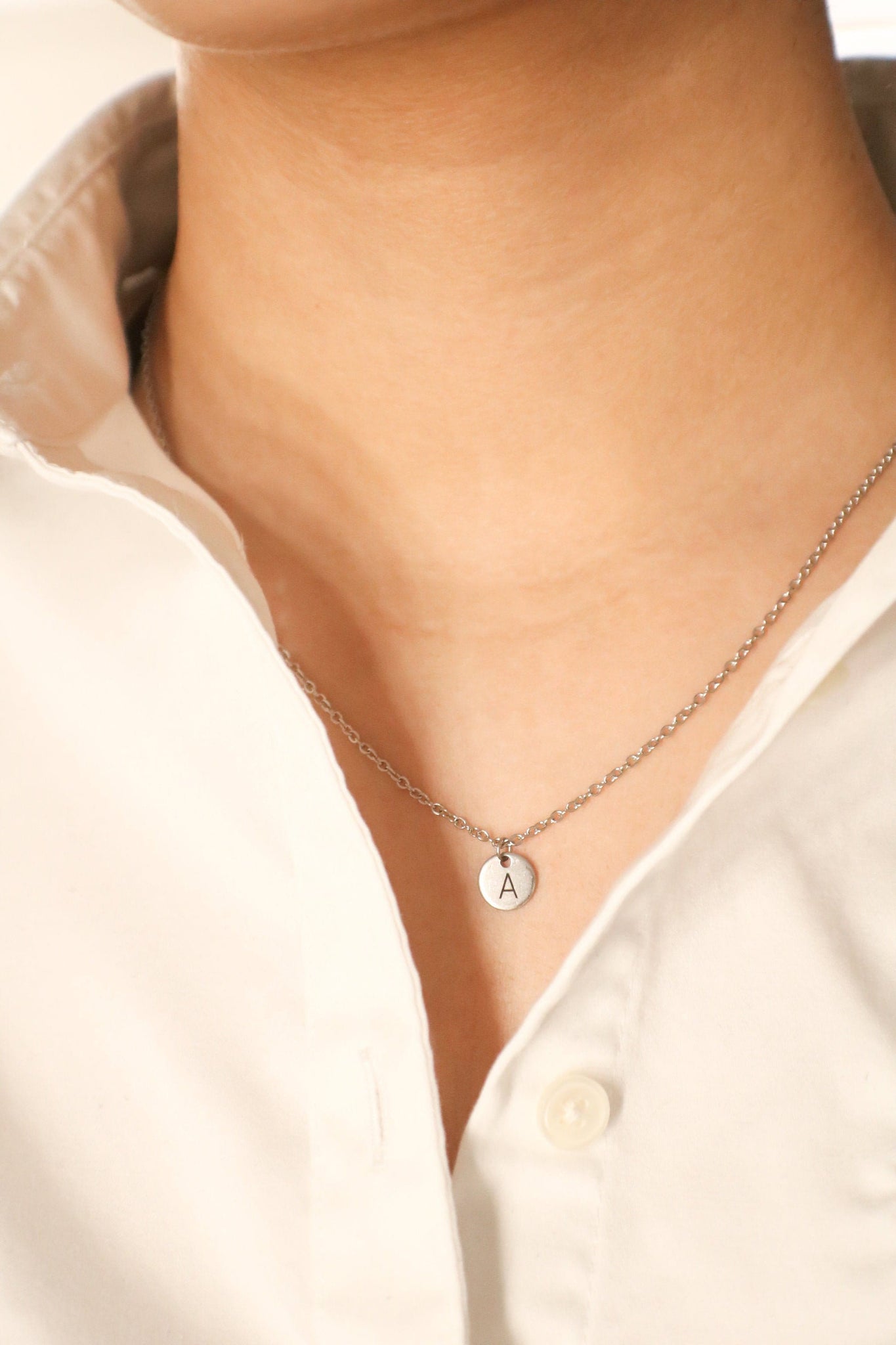 Disc Necklace for Sister In Law Wedding Gift, Dainty Necklace for sister bridesmaid gift, Initial Disc 10mm